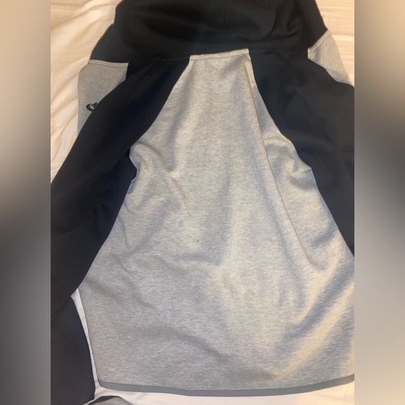 Nike Tech Fleece Full Zip Up Hoody Size Large in Grey and Black 928483-064 - Picture 5 of 7